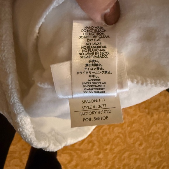 Gorgeous Women’s Spyder jacket - White - Size L - Picture 9 of 10